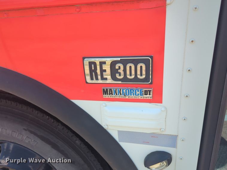 image for item NG9975 2009 IC RE300 school bus