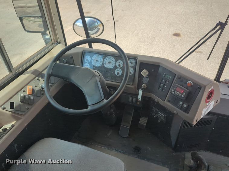 image for item NG9975 2009 IC RE300 school bus