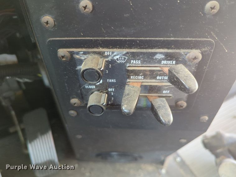 image for item NG9975 2009 IC RE300 school bus