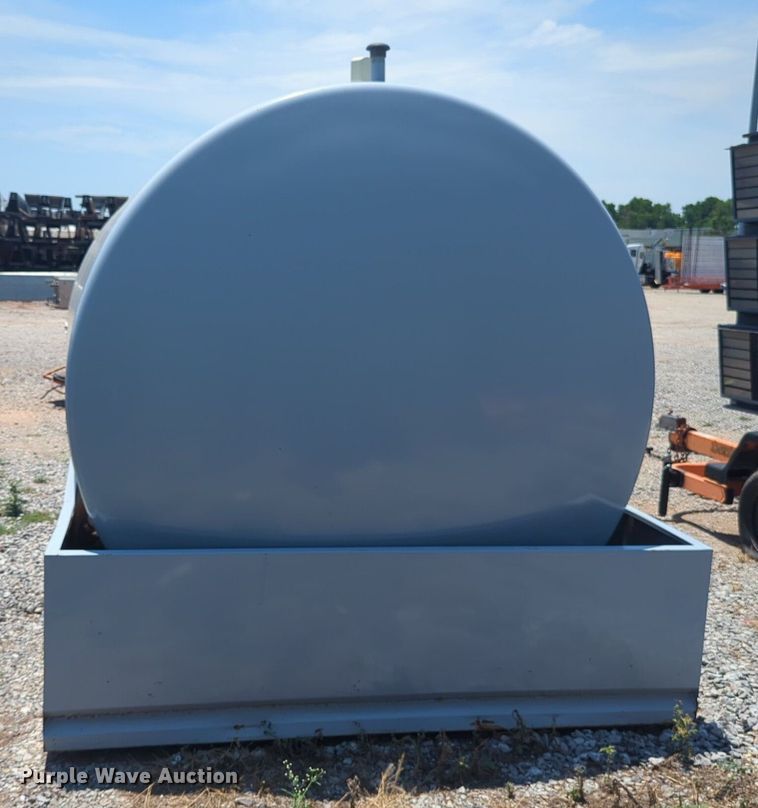 image for item NG9980 2020 4-Fuel 4F2300 diesel tank