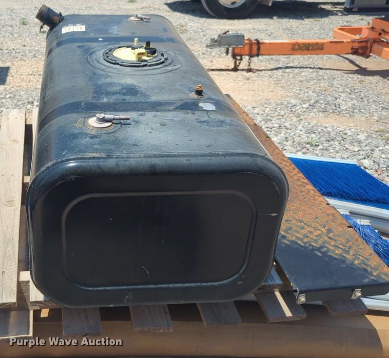 image for item NG9982 Fuel tank