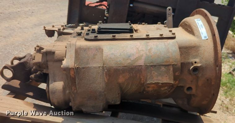 image for item NG9998 Eaton Fuller RT0-12513 transmission