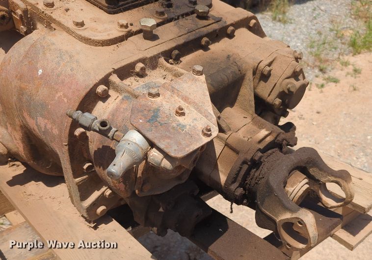 image for item NG9998 Eaton Fuller RT0-12513 transmission