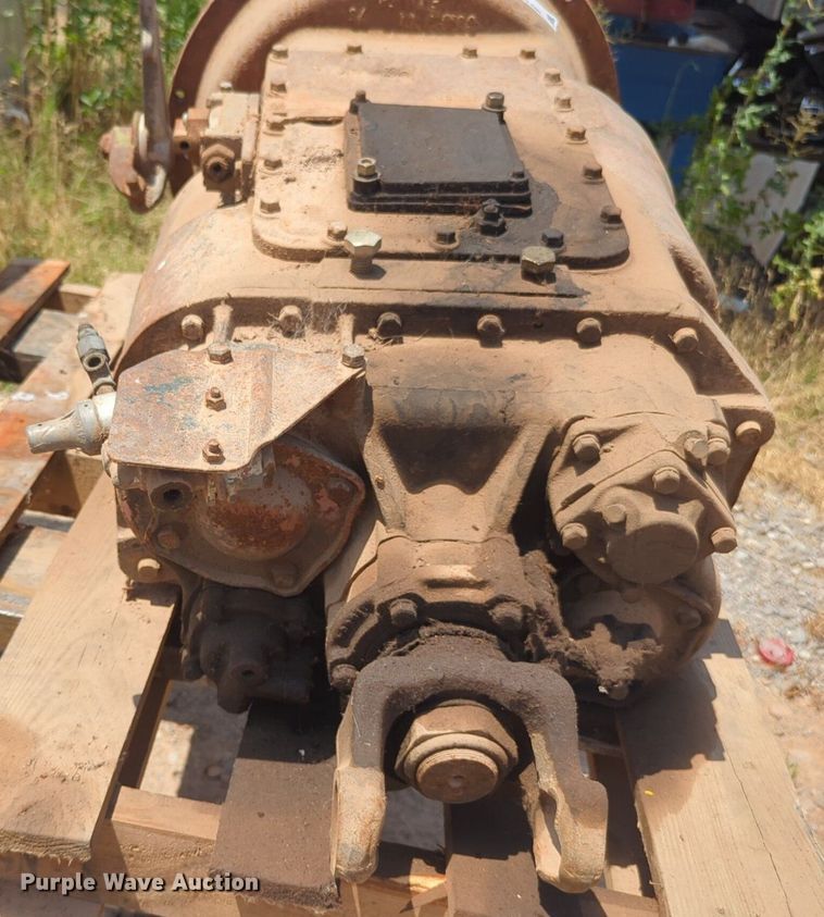 image for item NG9998 Eaton Fuller RT0-12513 transmission