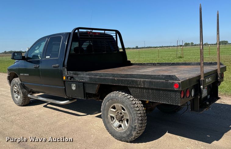 image for item NL9842 2004 Dodge Ram 2500 Quad Cab bale bed pickup truck