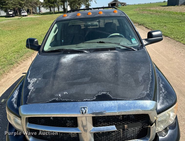 image for item NL9842 2004 Dodge Ram 2500 Quad Cab bale bed pickup truck