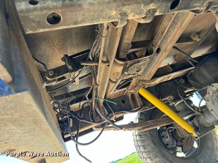 image for item NL9842 2004 Dodge Ram 2500 Quad Cab bale bed pickup truck