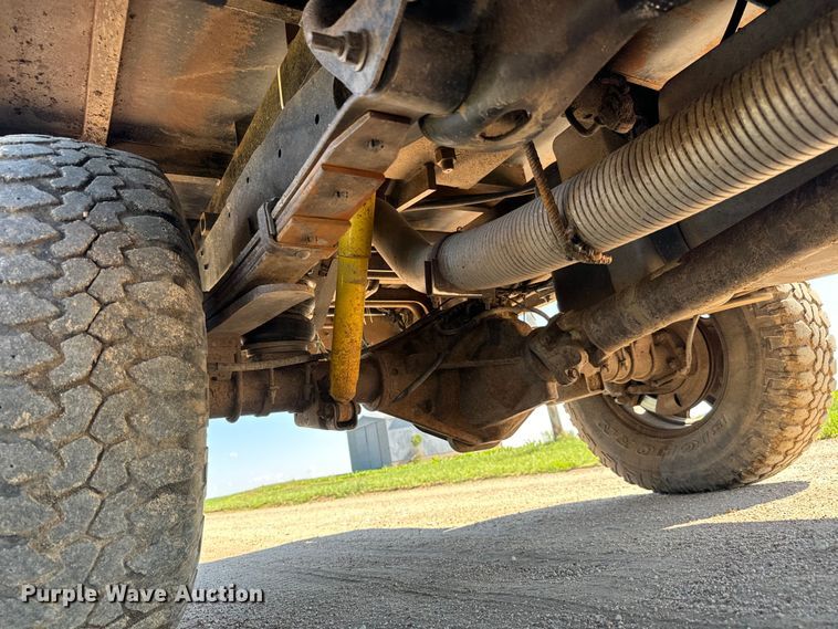 image for item NL9842 2004 Dodge Ram 2500 Quad Cab bale bed pickup truck