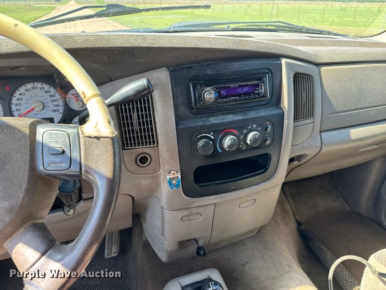 image for item NL9842 2004 Dodge Ram 2500 Quad Cab bale bed pickup truck