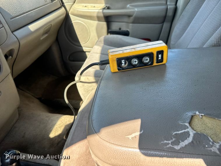 image for item NL9842 2004 Dodge Ram 2500 Quad Cab bale bed pickup truck