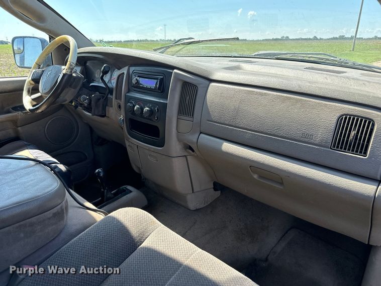 image for item NL9842 2004 Dodge Ram 2500 Quad Cab bale bed pickup truck