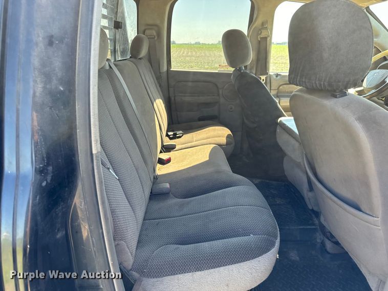 image for item NL9842 2004 Dodge Ram 2500 Quad Cab bale bed pickup truck