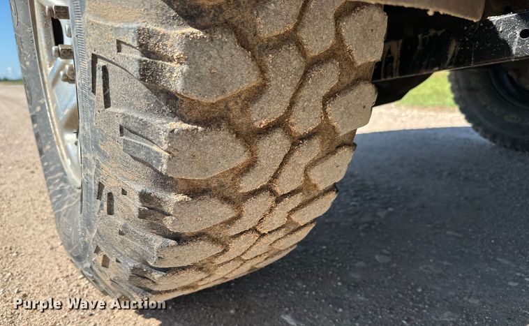 image for item NL9842 2004 Dodge Ram 2500 Quad Cab bale bed pickup truck