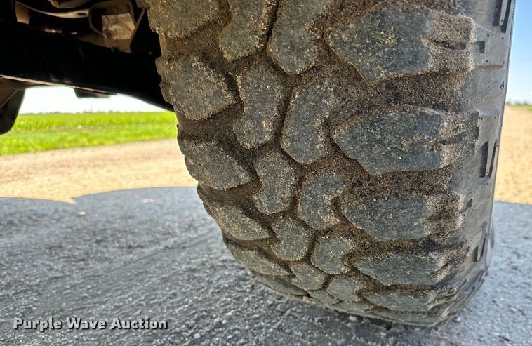 image for item NL9842 2004 Dodge Ram 2500 Quad Cab bale bed pickup truck