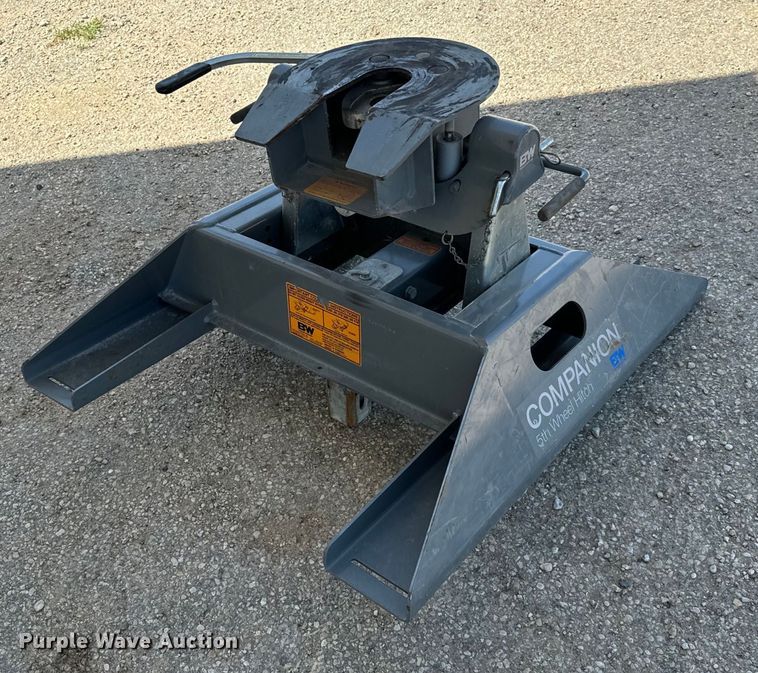 image for item NQ9644 B&W Companion RVB3500 fifth wheel hitch