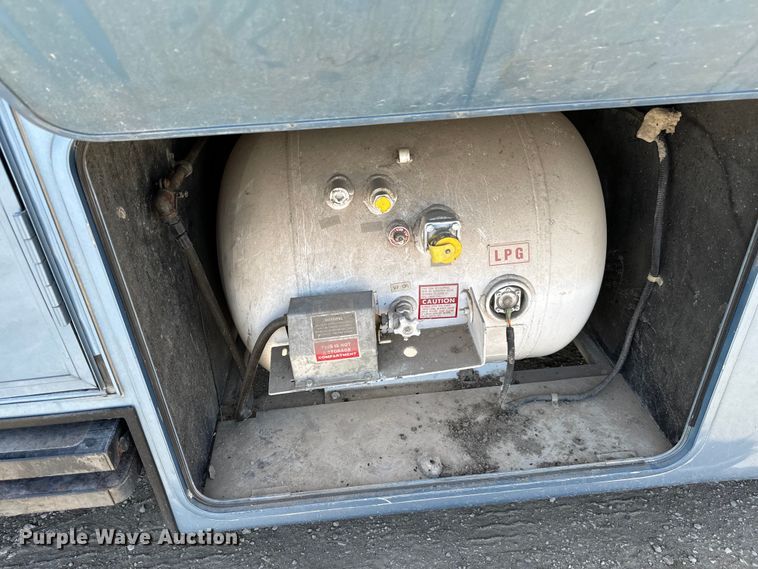 image for item NQ9645 1993 Monaco Dynasty  RV