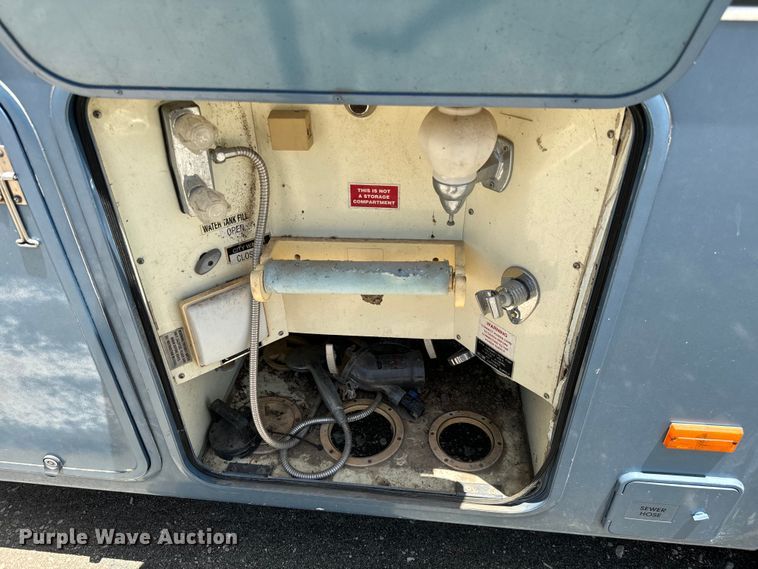 image for item NQ9645 1993 Monaco Dynasty  RV