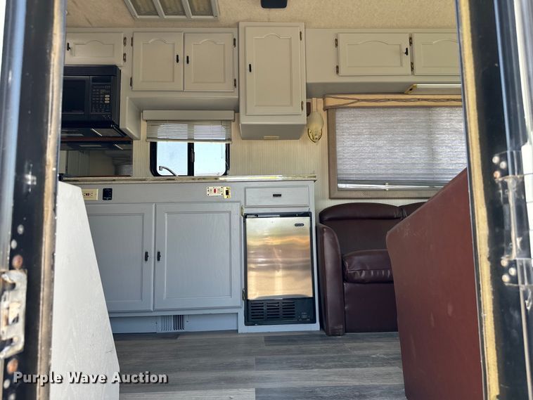 image for item NQ9645 1993 Monaco Dynasty  RV