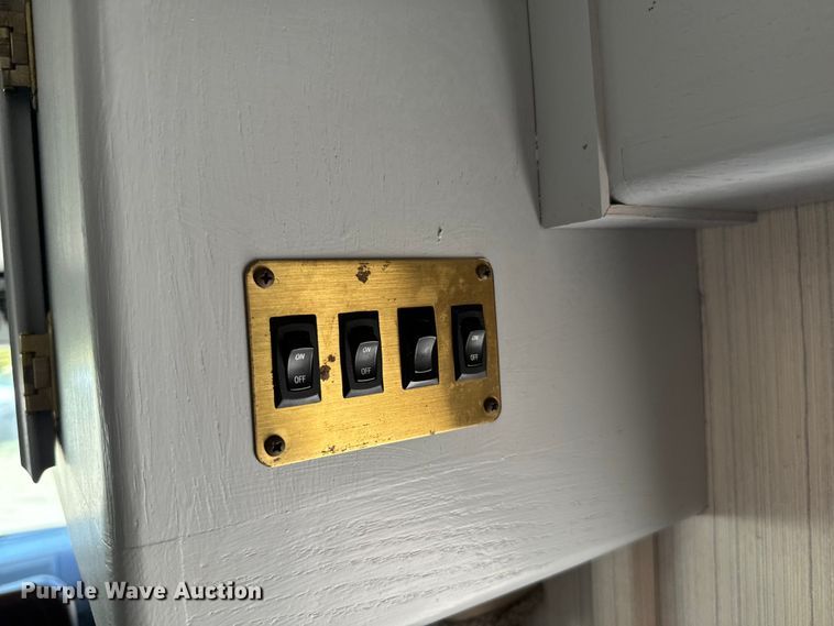 image for item NQ9645 1993 Monaco Dynasty  RV