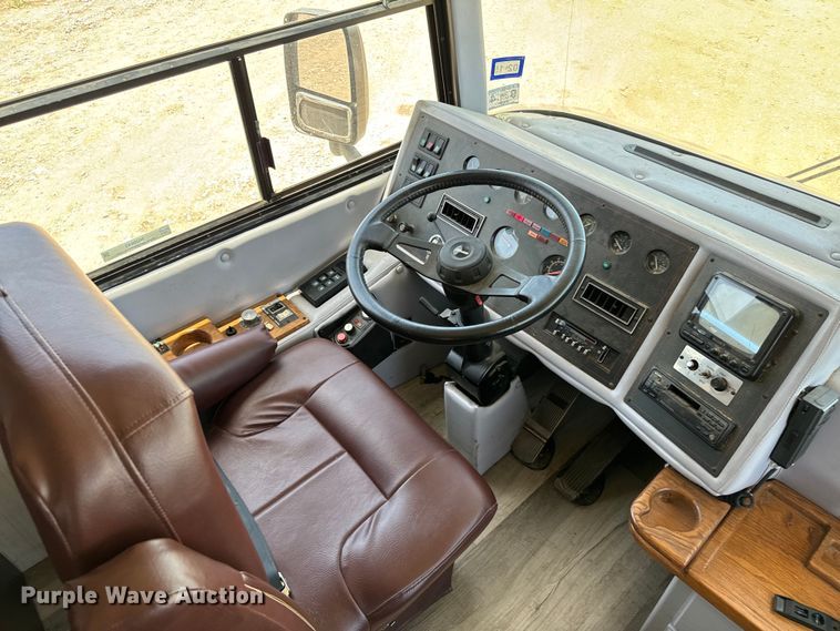 image for item NQ9645 1993 Monaco Dynasty  RV