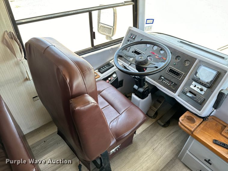 image for item NQ9645 1993 Monaco Dynasty  RV