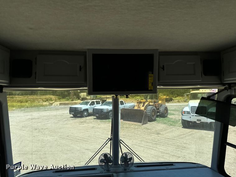 image for item NQ9645 1993 Monaco Dynasty  RV