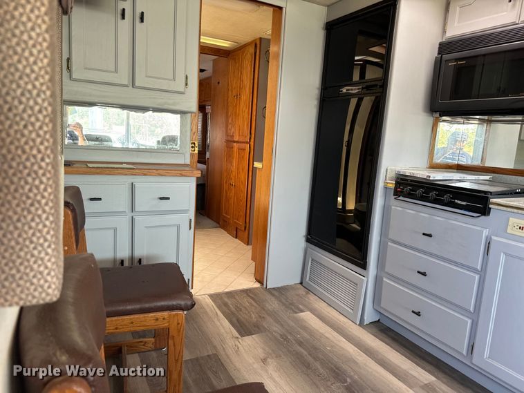 image for item NQ9645 1993 Monaco Dynasty  RV