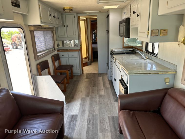 image for item NQ9645 1993 Monaco Dynasty  RV