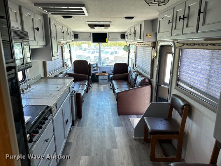 image for item NQ9645 1993 Monaco Dynasty  RV