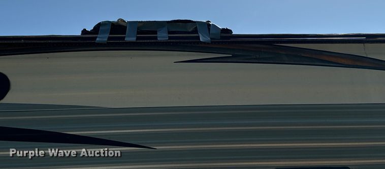 image for item NQ9661 2015 Forest River Salem camper