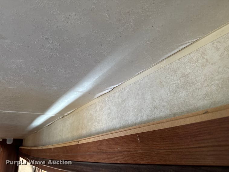 image for item NQ9661 2015 Forest River Salem camper