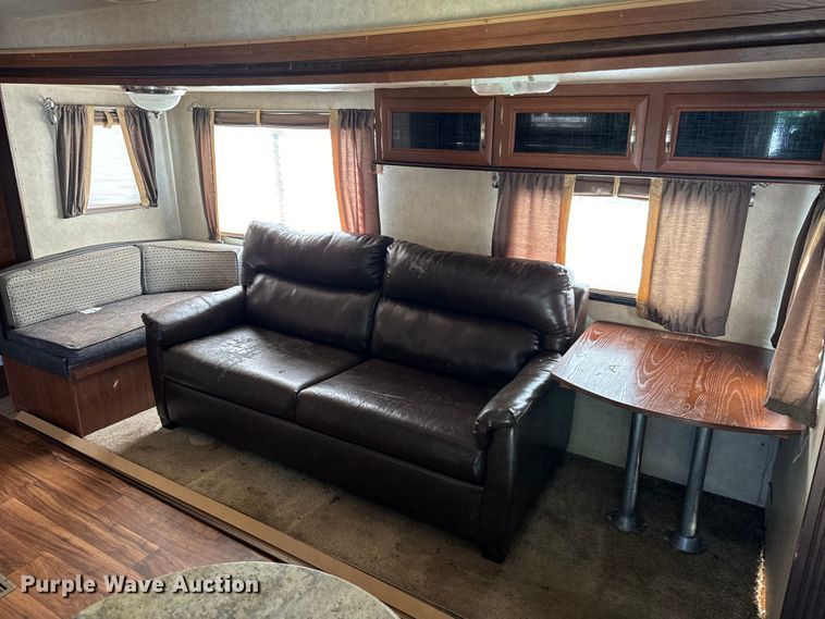 image for item NQ9661 2015 Forest River Salem camper