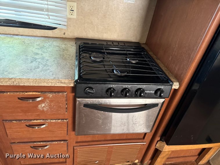 image for item NQ9661 2015 Forest River Salem camper