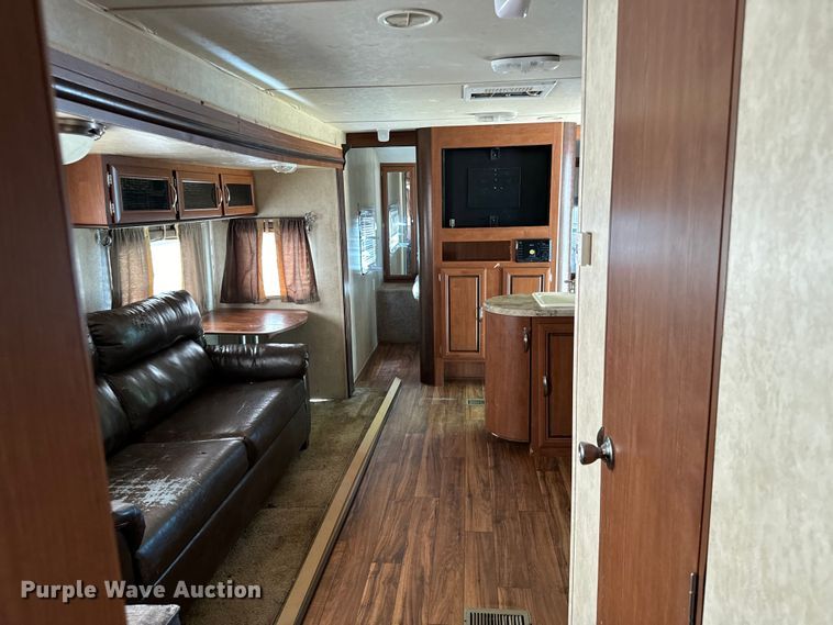 image for item NQ9661 2015 Forest River Salem camper