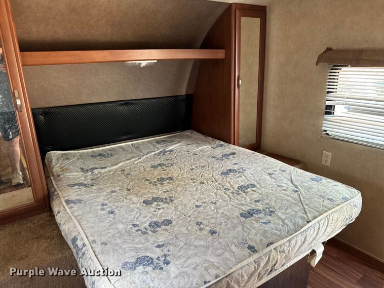 image for item NQ9661 2015 Forest River Salem camper