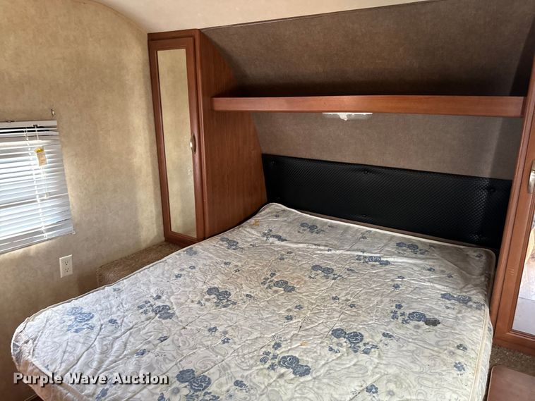 image for item NQ9661 2015 Forest River Salem camper