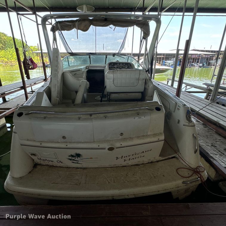 image for item NQ9663 1998 Larson 290 Cabrio  boat