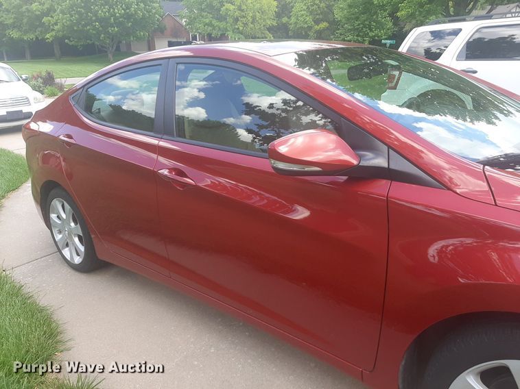 image for item NU9806 2013 Hyundai Elantra  
