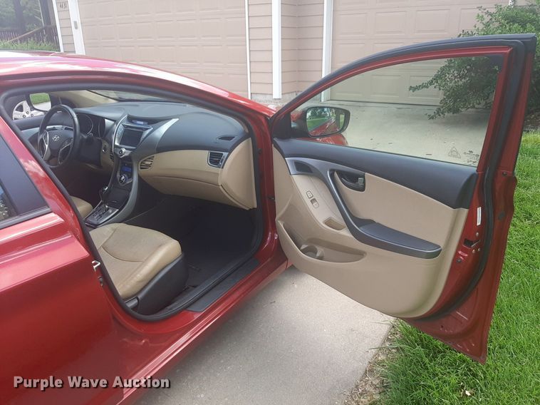 image for item NU9806 2013 Hyundai Elantra  