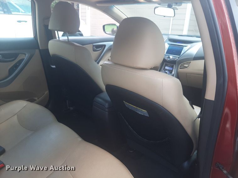 image for item NU9806 2013 Hyundai Elantra  