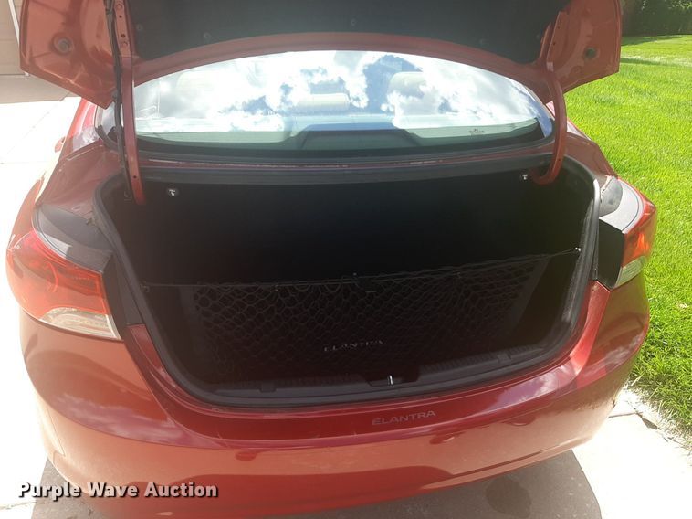 image for item NU9806 2013 Hyundai Elantra  