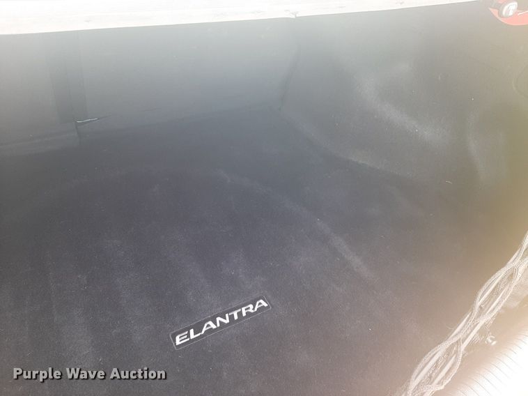 image for item NU9806 2013 Hyundai Elantra  