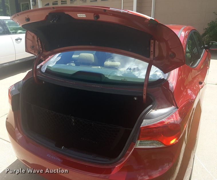 image for item NU9806 2013 Hyundai Elantra  