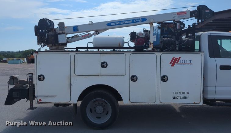 image for item NW9505 2018 Ford F550 Super Duty utility / service truck