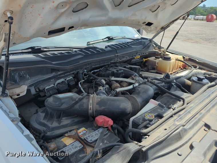 image for item NW9505 2018 Ford F550 Super Duty utility / service truck