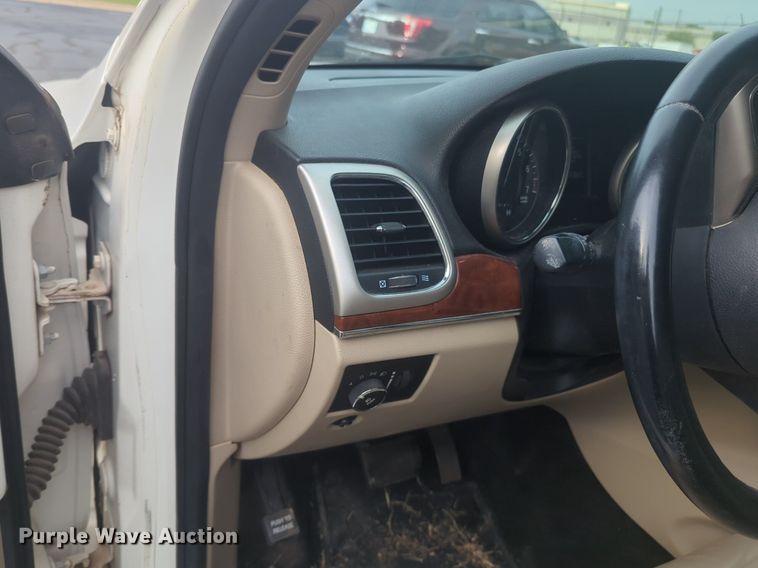 image for item NW9543 2012 Jeep Grand Cherokee Limited SUV