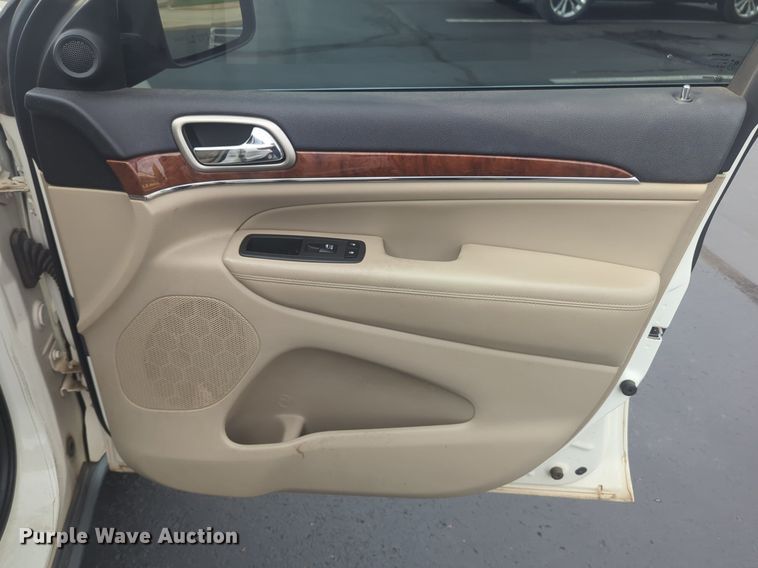 image for item NW9543 2012 Jeep Grand Cherokee Limited SUV