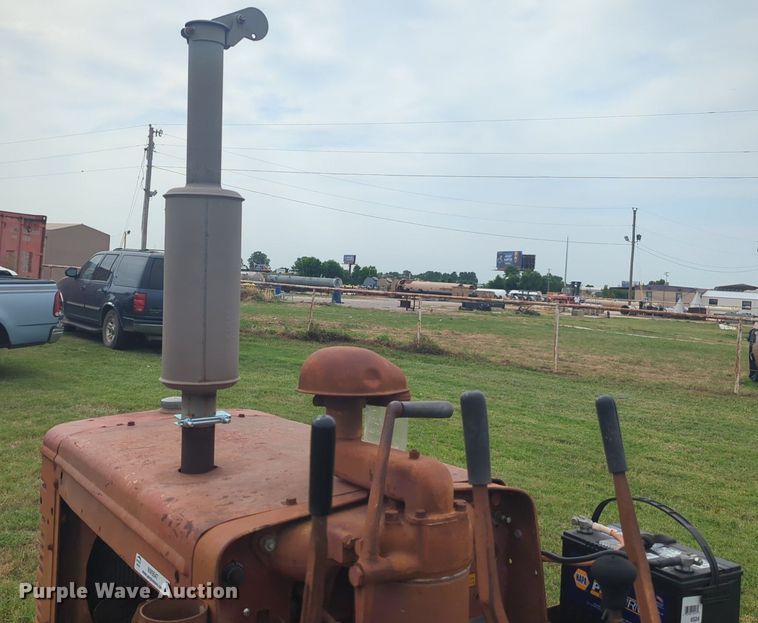 image for item NW9547 International T6 tractor