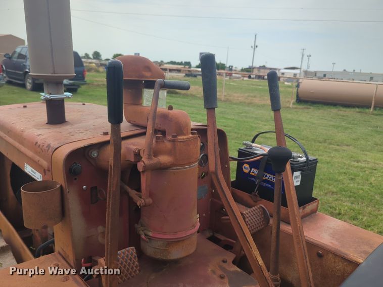 image for item NW9547 International T6 tractor