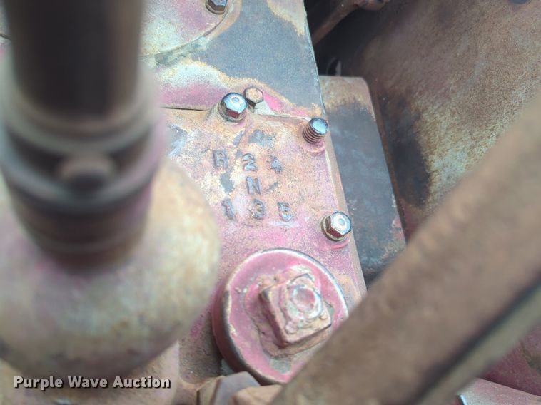 image for item NW9547 International T6 tractor